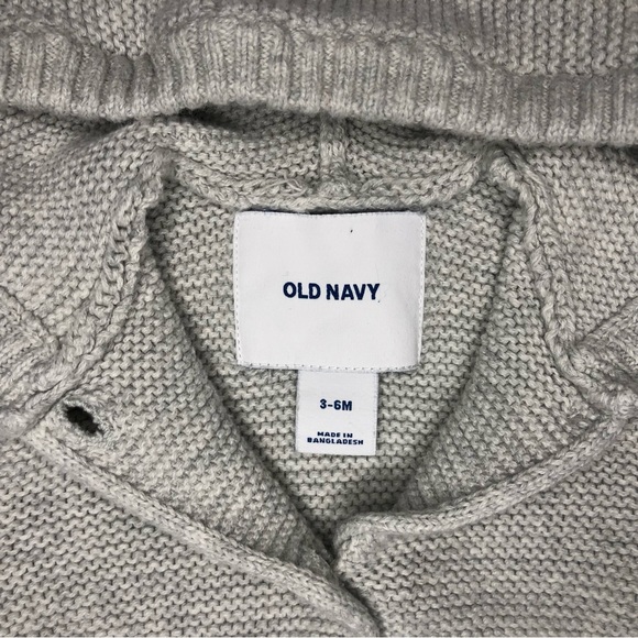 Old Navy Knit Cardigan Grey Sweater Cardigan - Picture 4 of 4